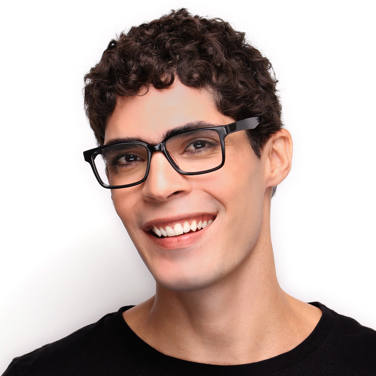 Óculos Quadrado Médio E4 Preto em modelo com rosto grande.