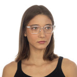 Óculos Geométrico G4 Cristal em modelo com rosto médio.